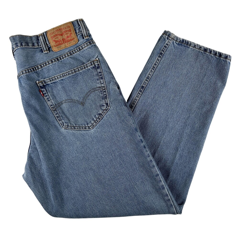 Levis 550 Jeans Mens 38x31 Light Wash Blue Denim Relaxed Tapered Zip Fly